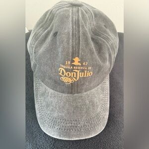 Don Julio Gray hat new